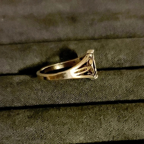 Yin Yang Ring - Picture 3 of 5